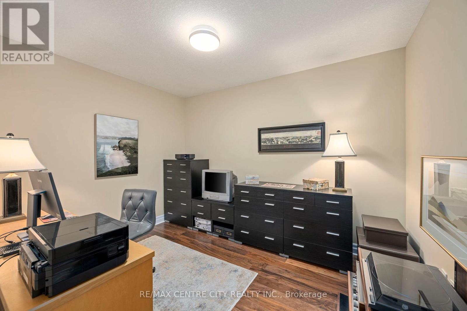 713 - 240 Villagewalk Boulevard, London North, Ontario  N6G 0P6 - Photo 10 - X13458616
