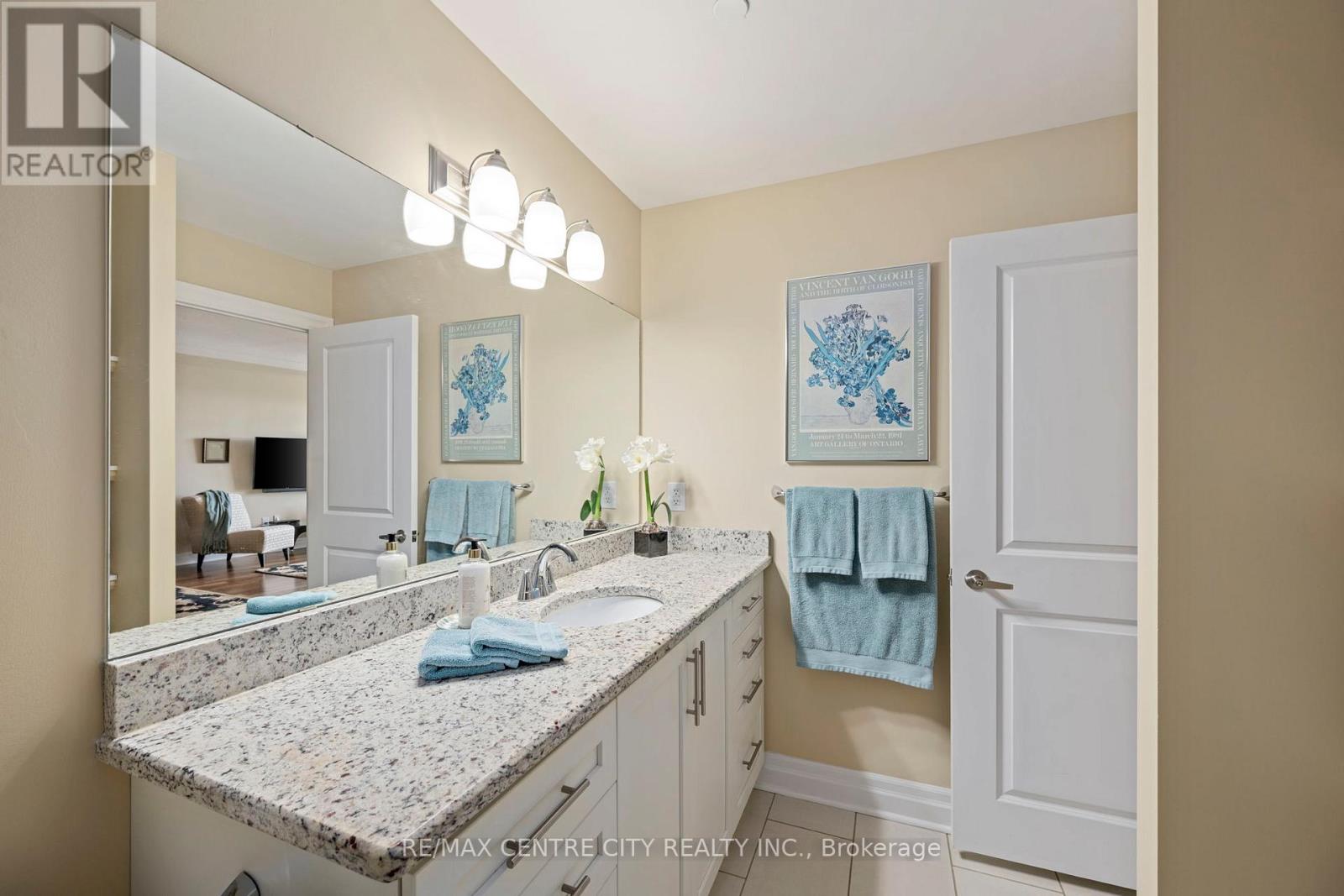 713 - 240 Villagewalk Boulevard, London North, Ontario  N6G 0P6 - Photo 11 - X13458616