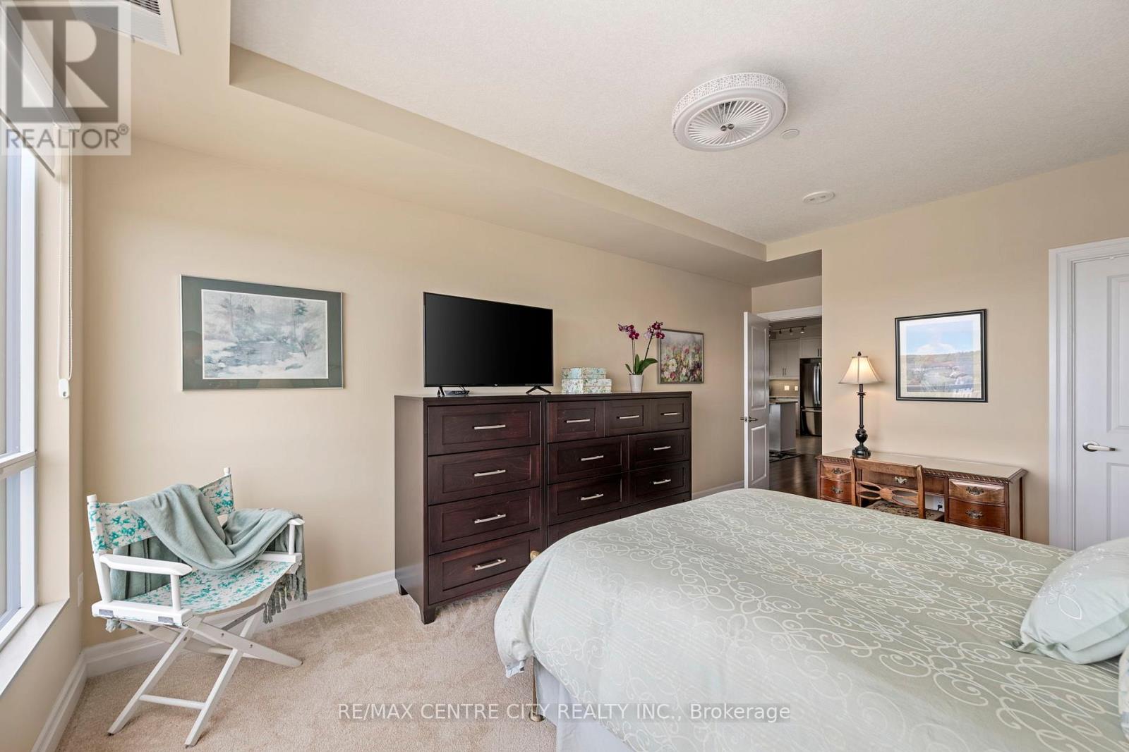 713 - 240 Villagewalk Boulevard, London North, Ontario  N6G 0P6 - Photo 8 - X13458616