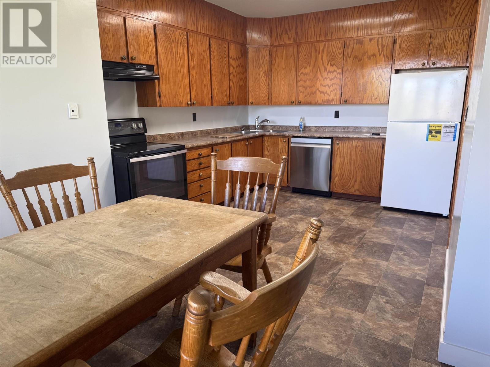 326 Ogden St, Thunder Bay, Ontario  P7C 2N3 - Photo 4 - TB2601251
