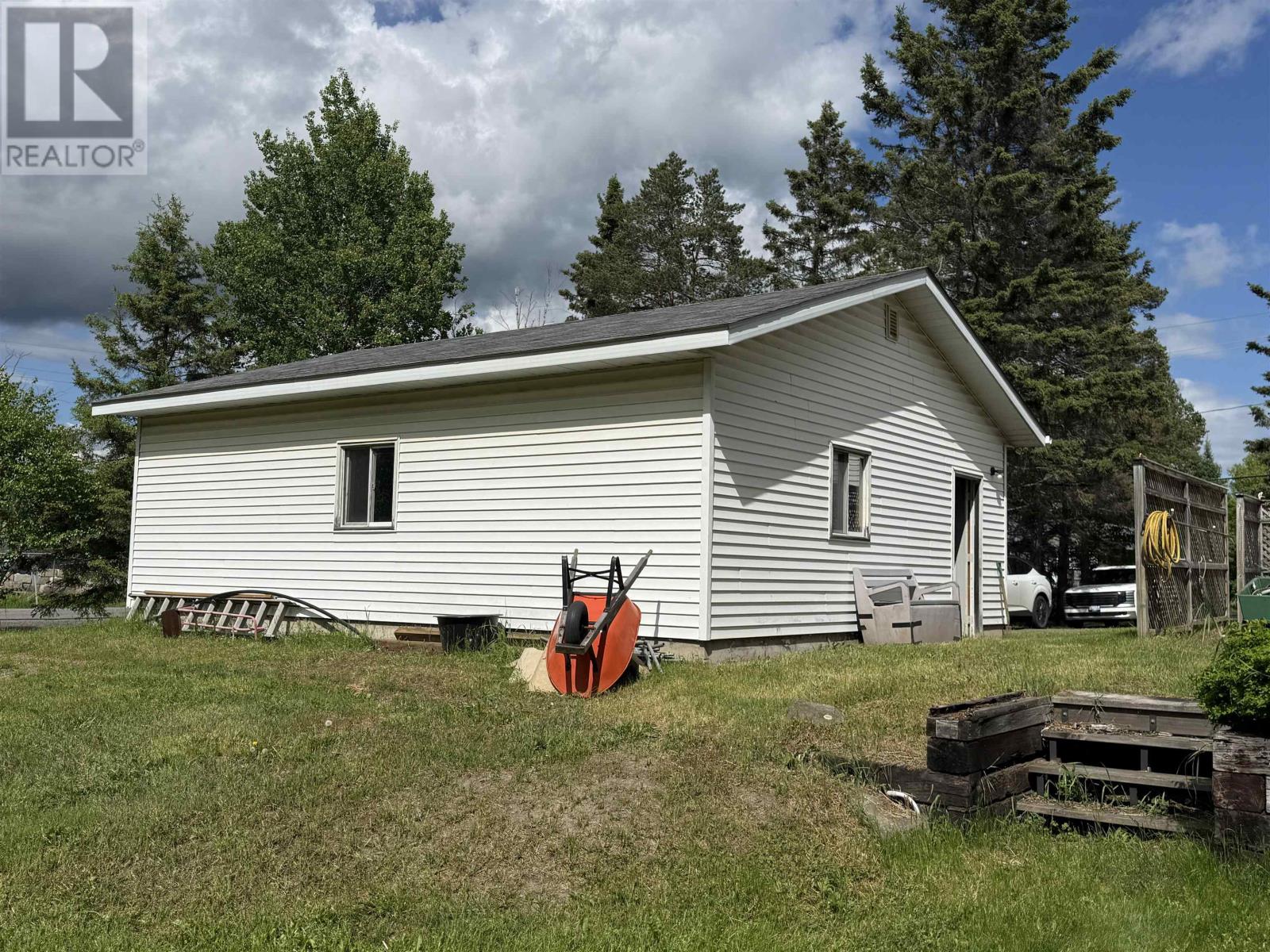 4039 Alice Ave, Thunder Bay, Ontario  P7G 2K6 - Photo 31 - TB2601555