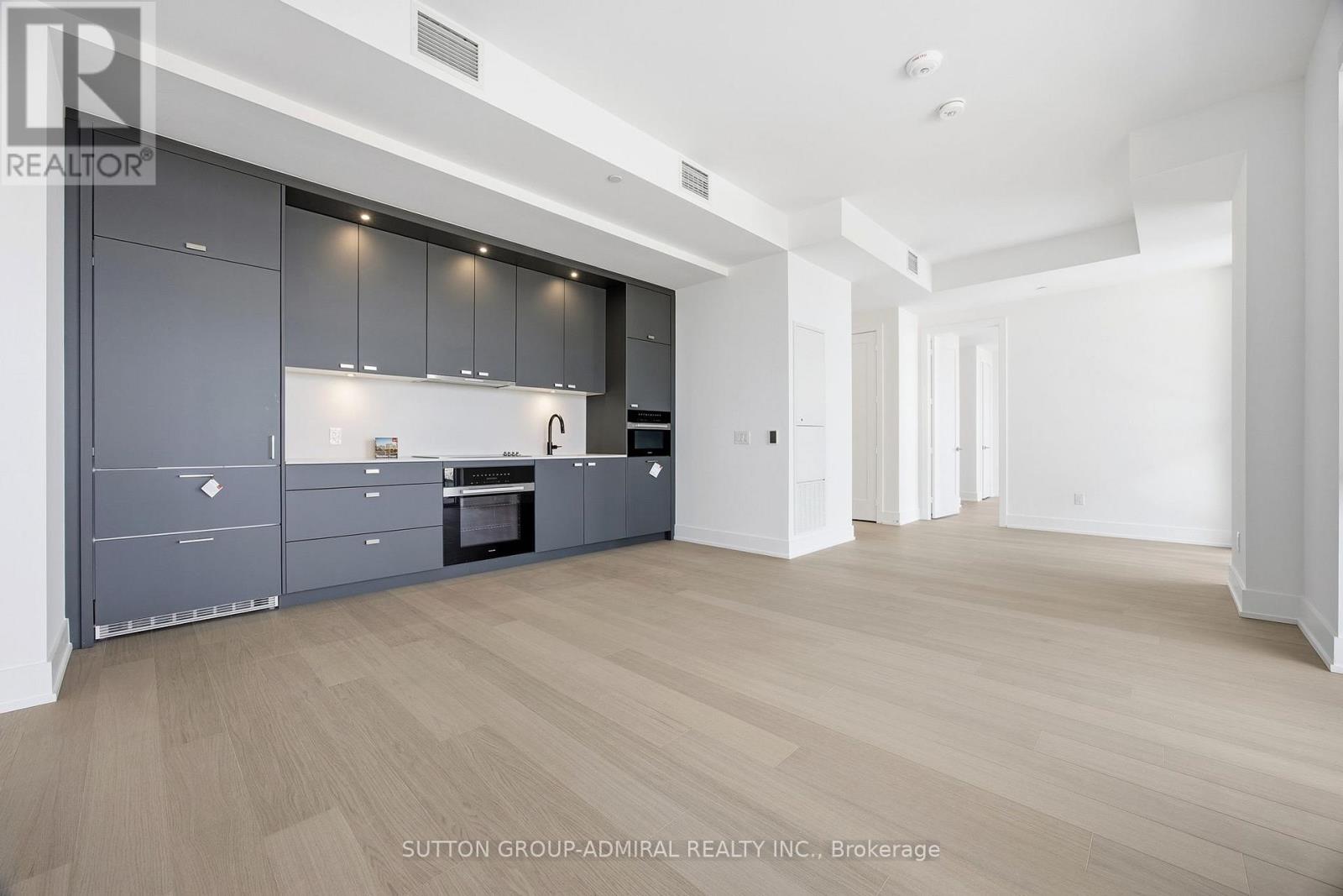 LPH16 - 399 ROYAL ORCHARD BOULEVARD, Markham, Ontario