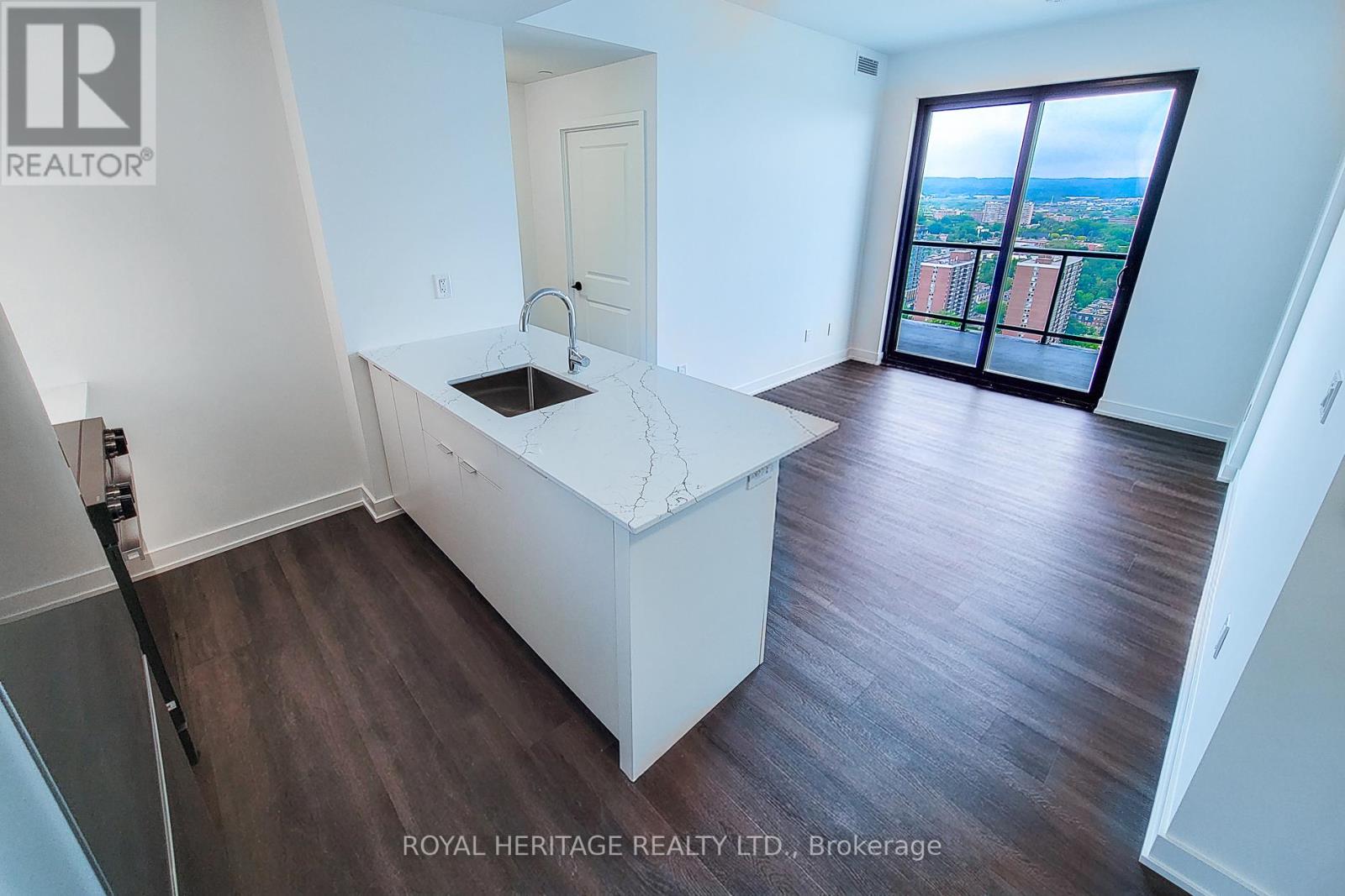 2701 - 2075 Lakeshore Road, Burlington, Ontario  L7R 1E2 - Photo 6 - W13436548