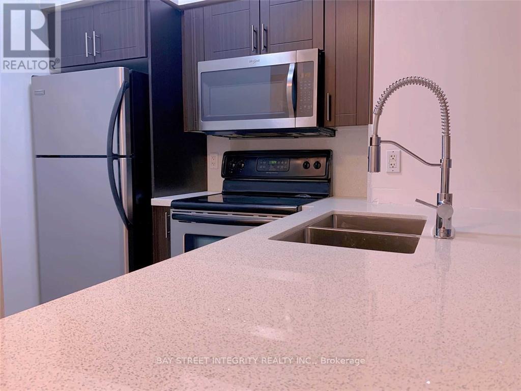 3705 - 388 Prince Of Wales Drive, Mississauga, Ontario  L5B 0A1 - Photo 5 - W13452356