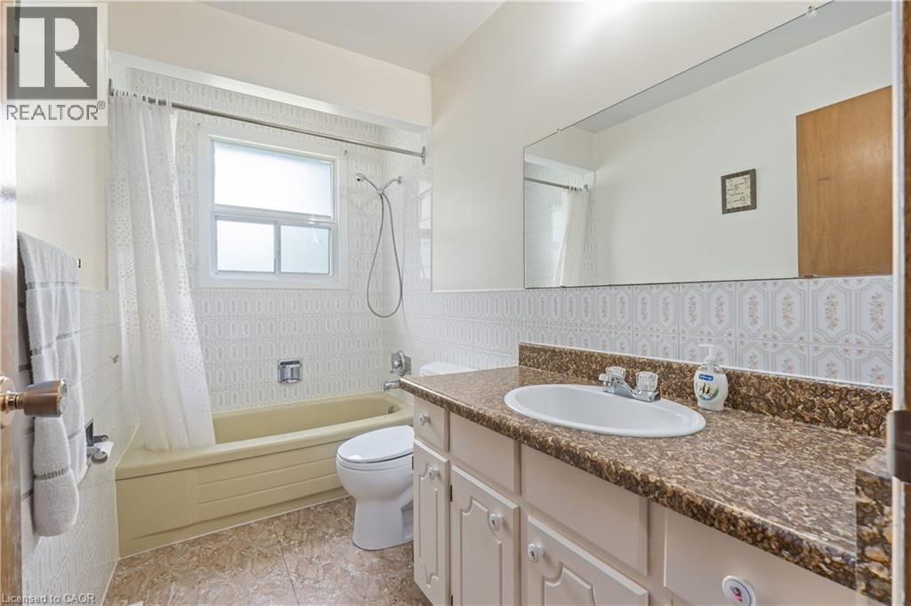 49 Hull Street, Malton, Ontario  L4T 1C4 - Photo 21 - 40840922