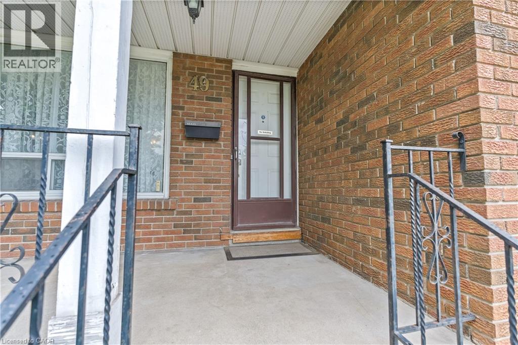 49 Hull Street, Malton, Ontario  L4T 1C4 - Photo 5 - 40840922