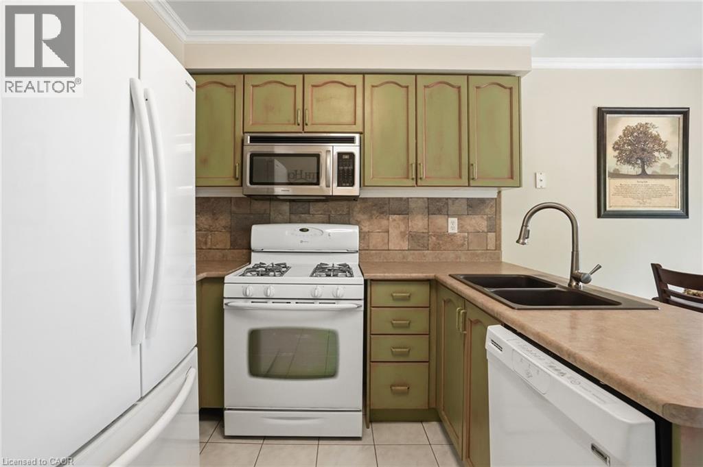 174 Fellowes Crescent, Waterdown, Ontario  L8B 0M9 - Photo 12 - 40840867