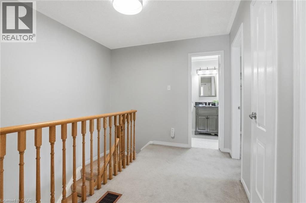174 Fellowes Crescent, Waterdown, Ontario  L8B 0M9 - Photo 15 - 40840867