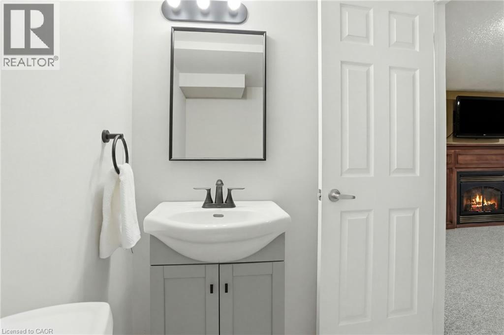 174 Fellowes Crescent, Waterdown, Ontario  L8B 0M9 - Photo 25 - 40840867