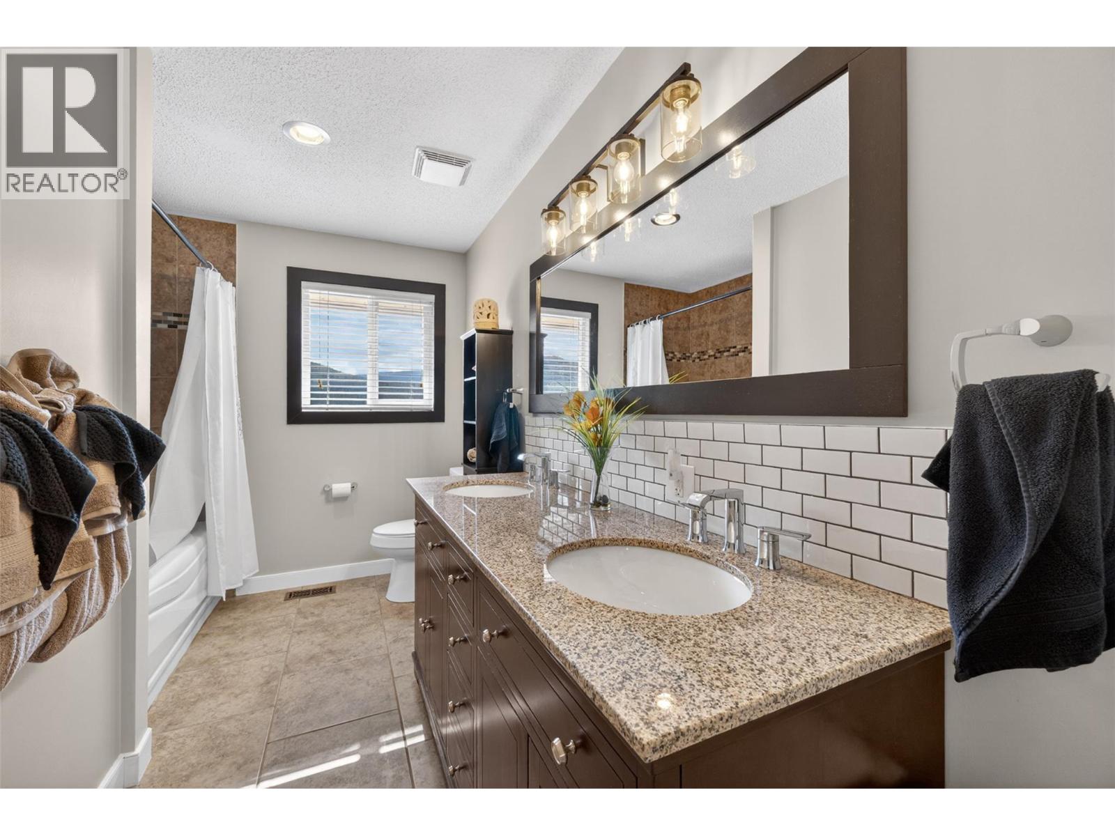 2414 Forest Drive, Blind Bay, British Columbia  V0E 1H2 - Photo 36 - 10388768