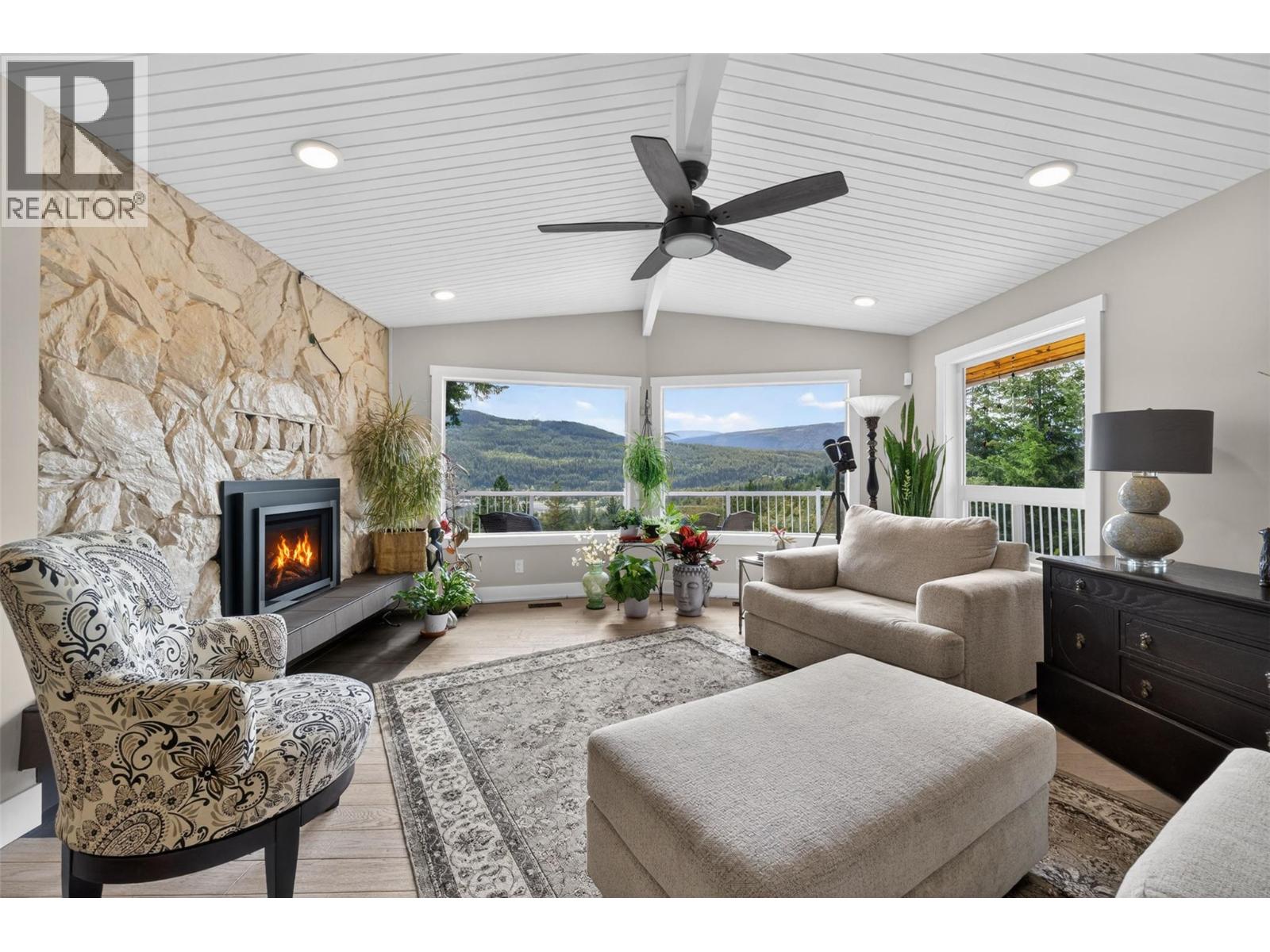 2414 Forest Drive, Blind Bay, British Columbia  V0E 1H2 - Photo 14 - 10388768