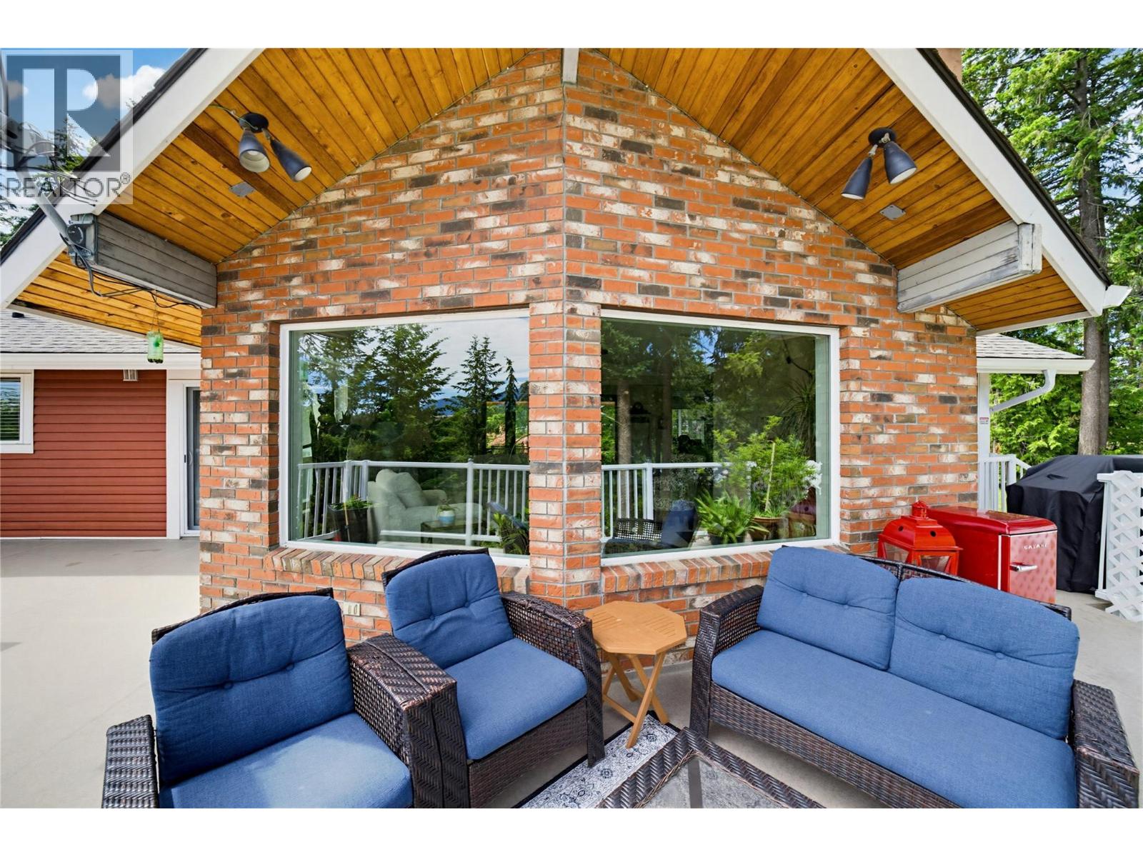 2414 Forest Drive, Blind Bay, British Columbia  V0E 1H2 - Photo 46 - 10388768
