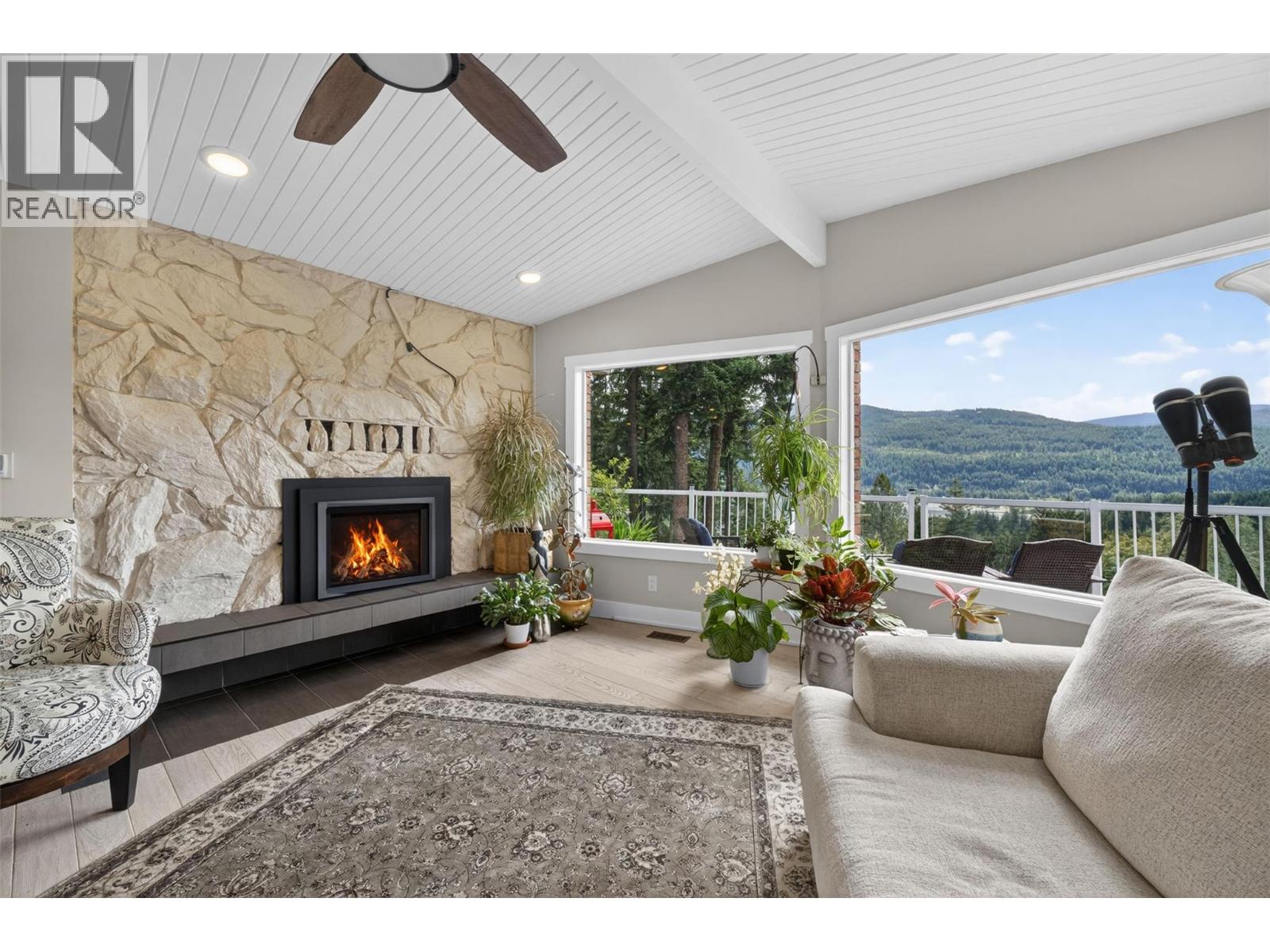 2414 Forest Drive, Blind Bay, British Columbia  V0E 1H2 - Photo 16 - 10388768