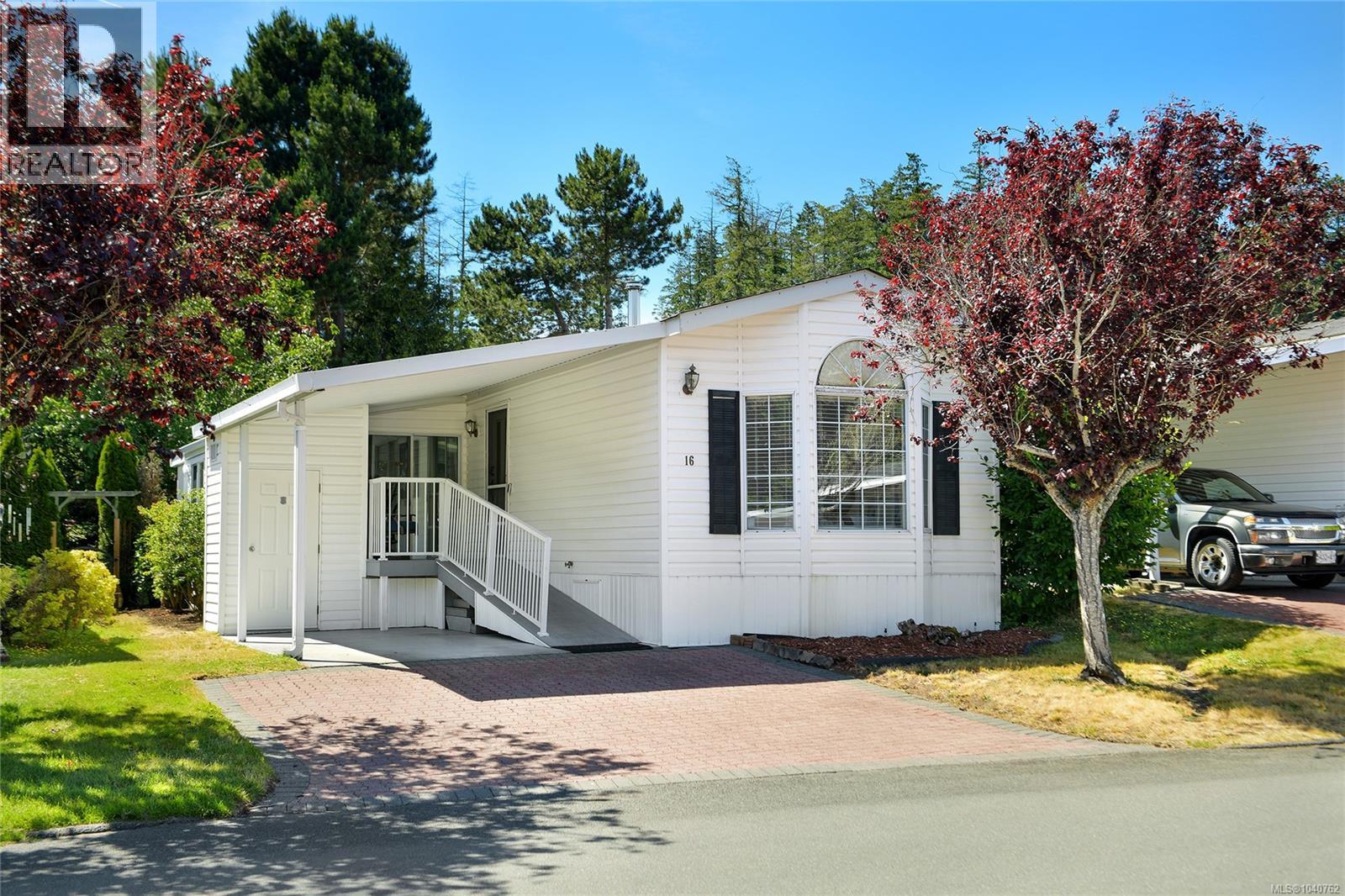 16 7583 Central Saanich Rd, Central Saanich, British Columbia  V8M 2B6 - Photo 2 - 1040762