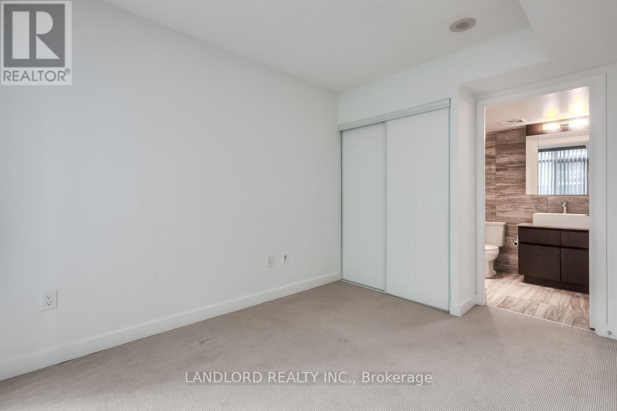 836 - 15 Iceboat Terrace, Toronto, Ontario  M5V 4A5 - Photo 10 - C13458606