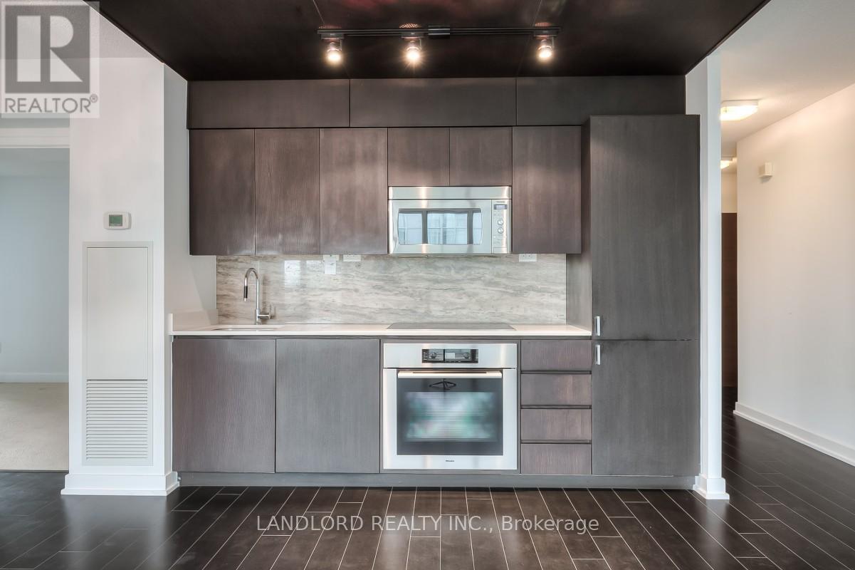 836 - 15 Iceboat Terrace, Toronto, Ontario  M5V 4A5 - Photo 5 - C13458606
