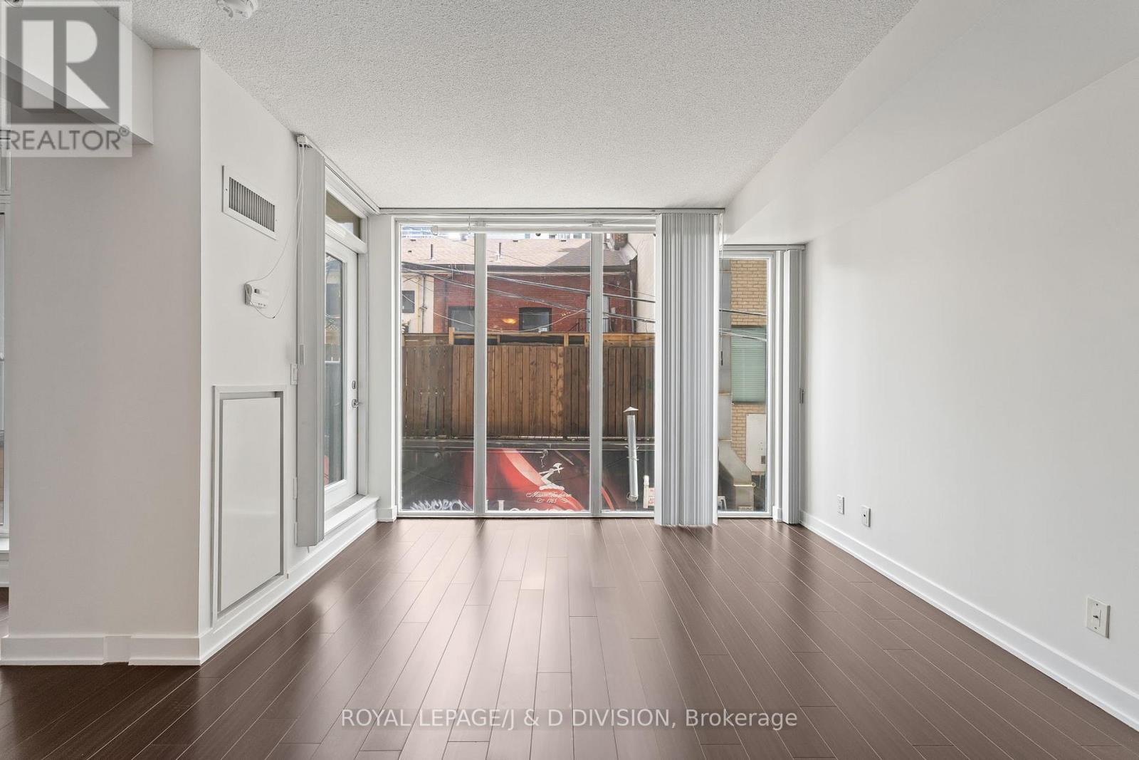 228 - 21 Nelson Street, Toronto, Ontario  M5V 3H9 - Photo 11 - C13458670