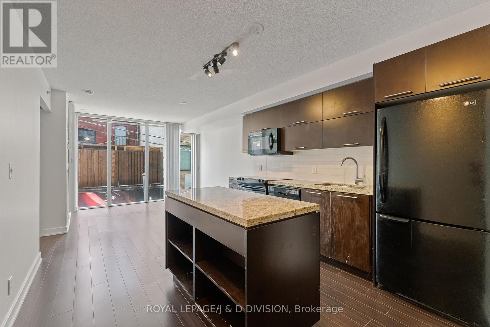 228 - 21 Nelson Street, Toronto, Ontario  M5V 3H9 - Photo 8 - C13458670
