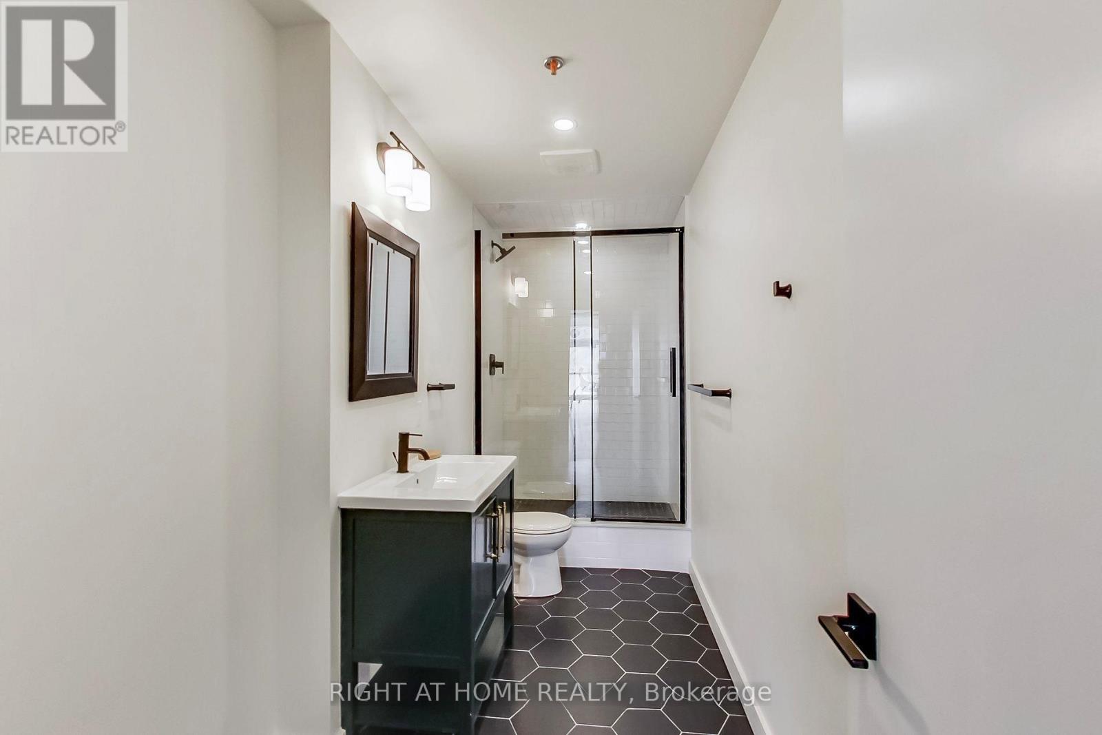 101 - 1602 Queen Street E, Toronto, Ontario  M4L 1G2 - Photo 14 - E13458716