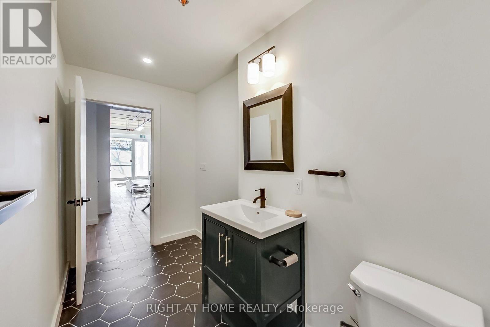 101 - 1602 Queen Street E, Toronto, Ontario  M4L 1G2 - Photo 15 - E13458716