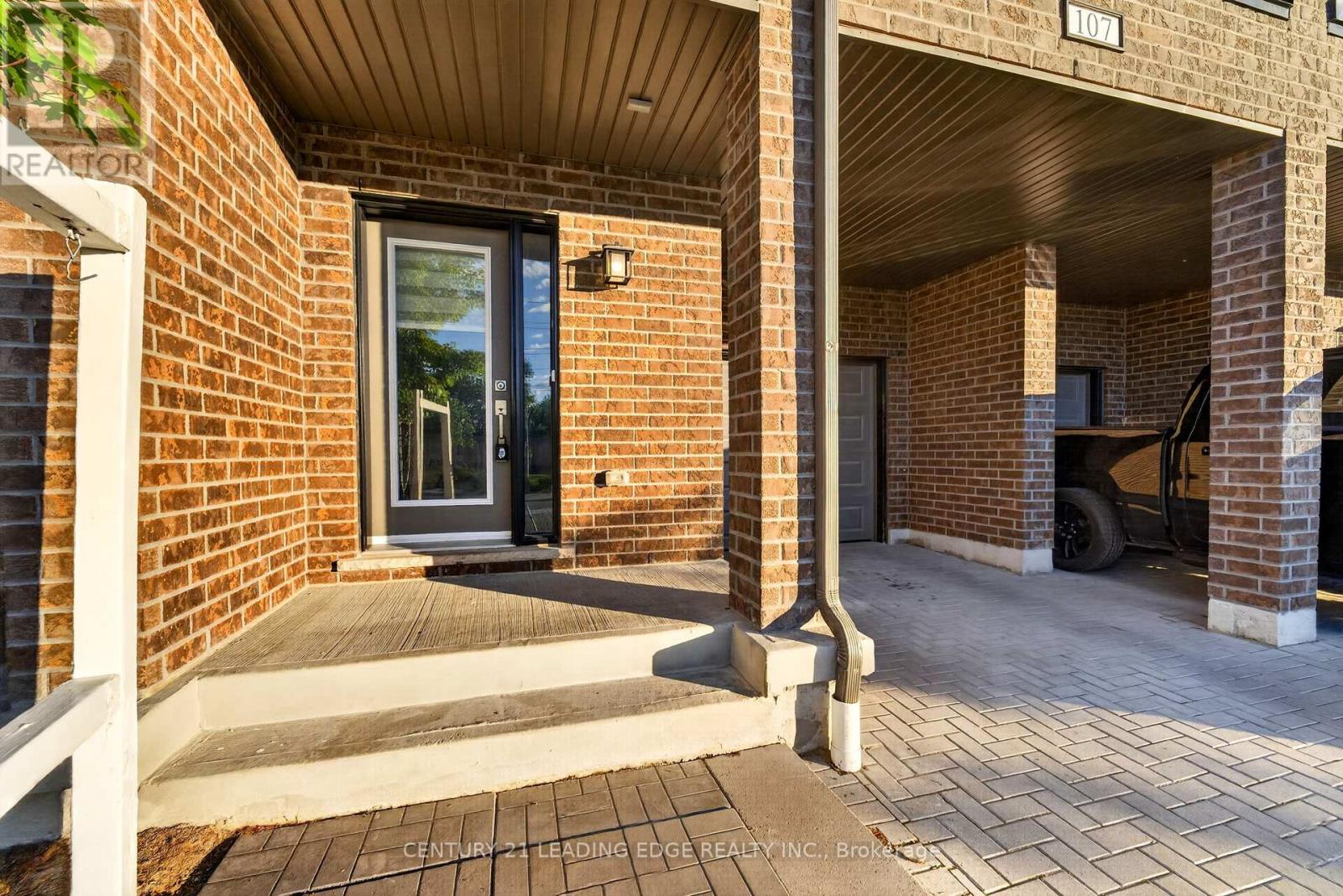 107 - 1865 Pickering Parkway, Pickering, Ontario  L1V 0H2 - Photo 3 - E13458724