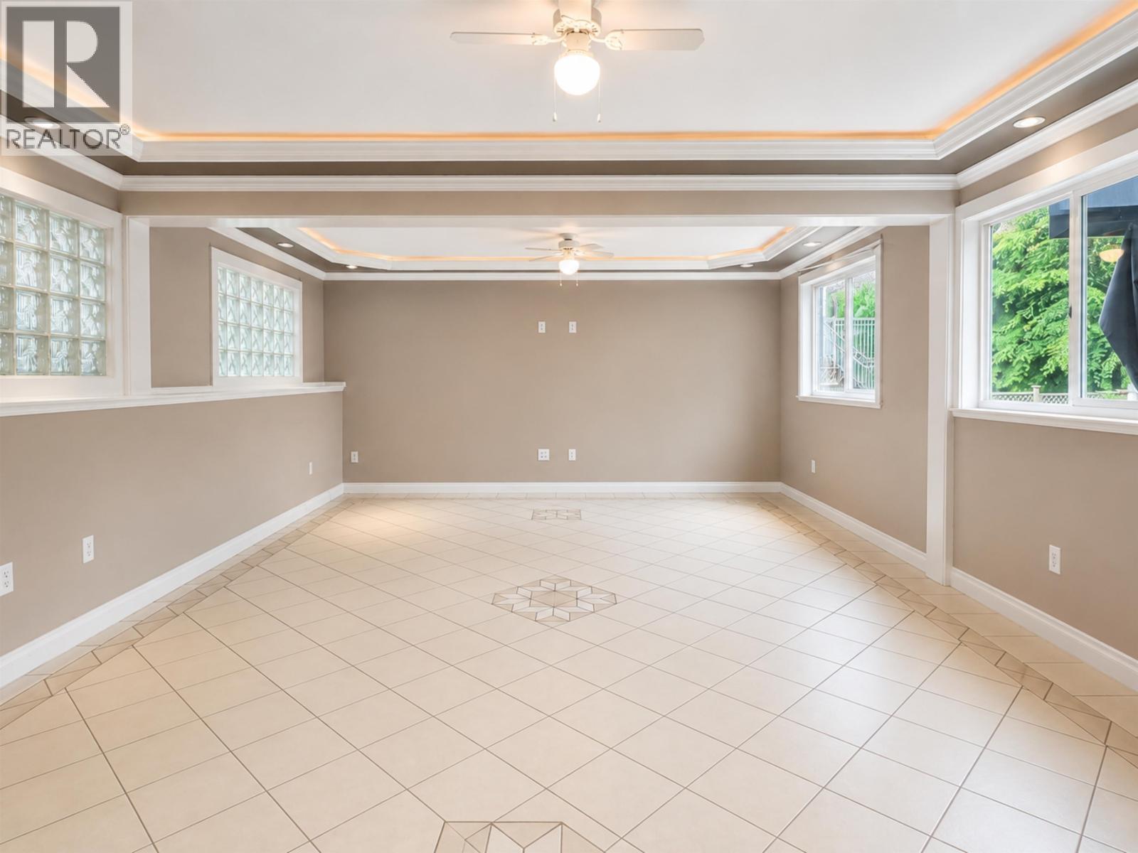 3370 Viewmount Drive, Port Moody, British Columbia  V3H 2M1 - Photo 17 - R3136063