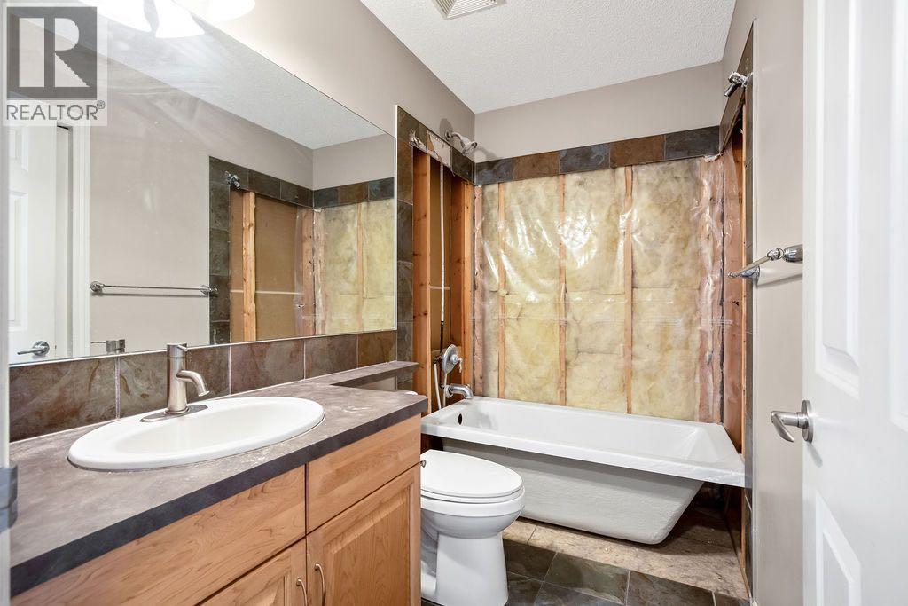 670 Chaparral Drive Se, Calgary, Alberta  T2X 3V6 - Photo 23 - A2319270