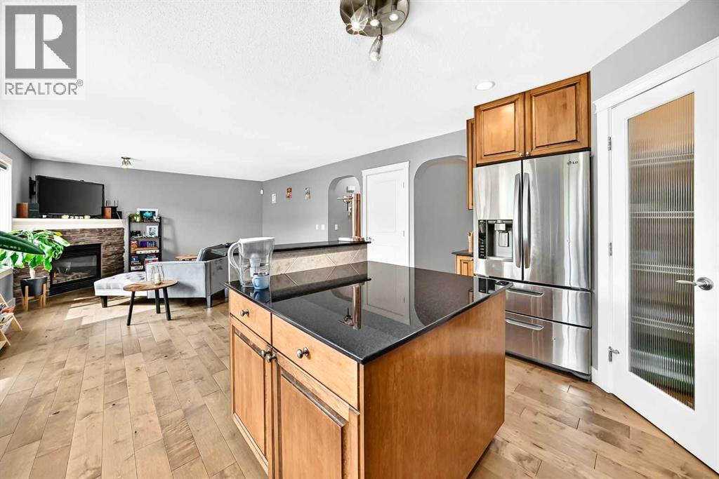214 Rockyspring Circle Nw, Calgary, Alberta  T3G 6A3 - Photo 6 - A2319418