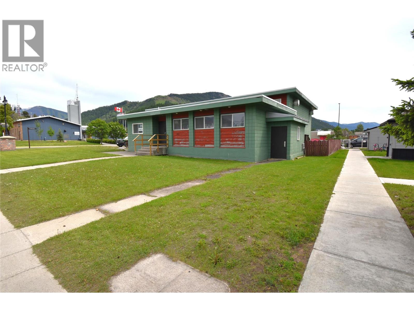 142 Spruce Avenue, Sparwood, British Columbia  V0B 2G1 - Photo 17 - 10391733