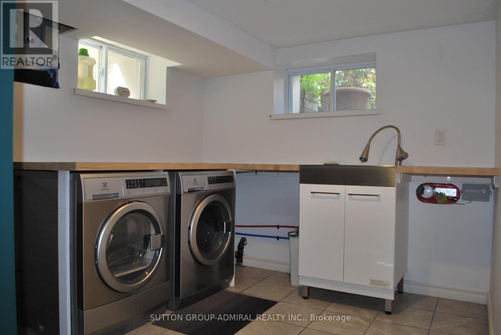 101 Laughton Avenue, Toronto, Ontario M6N 2X1 - Photo 15 - W13458550