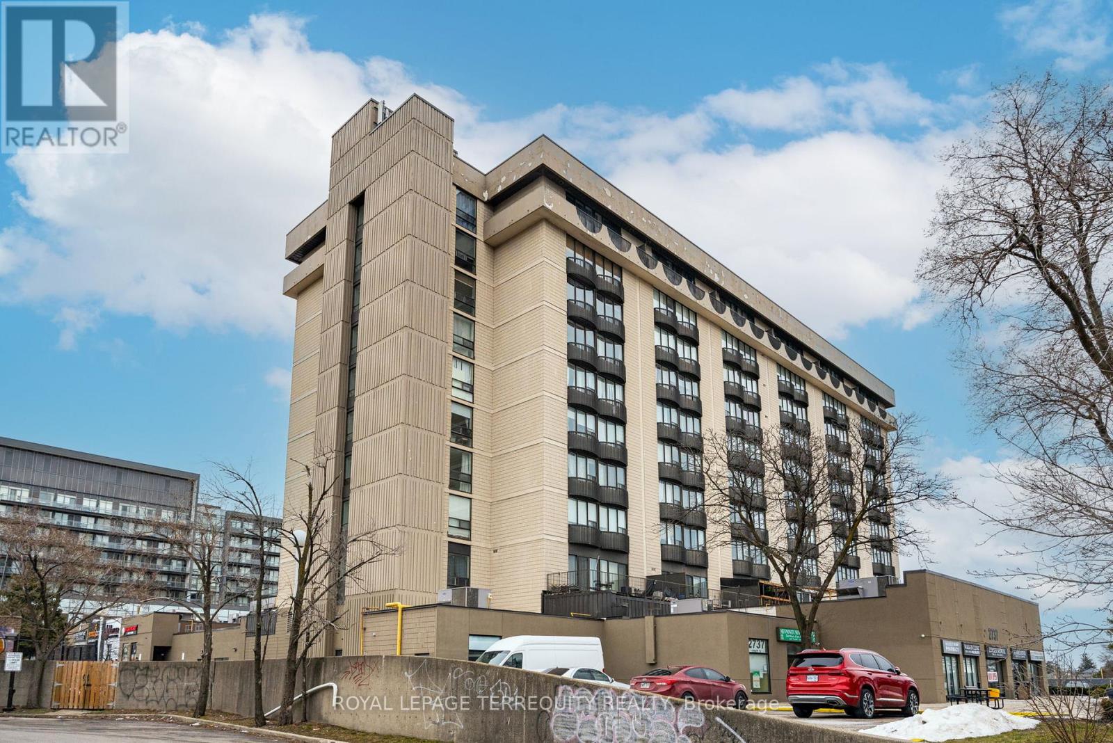 225 - 2737 KEELE STREET, Toronto, Ontario