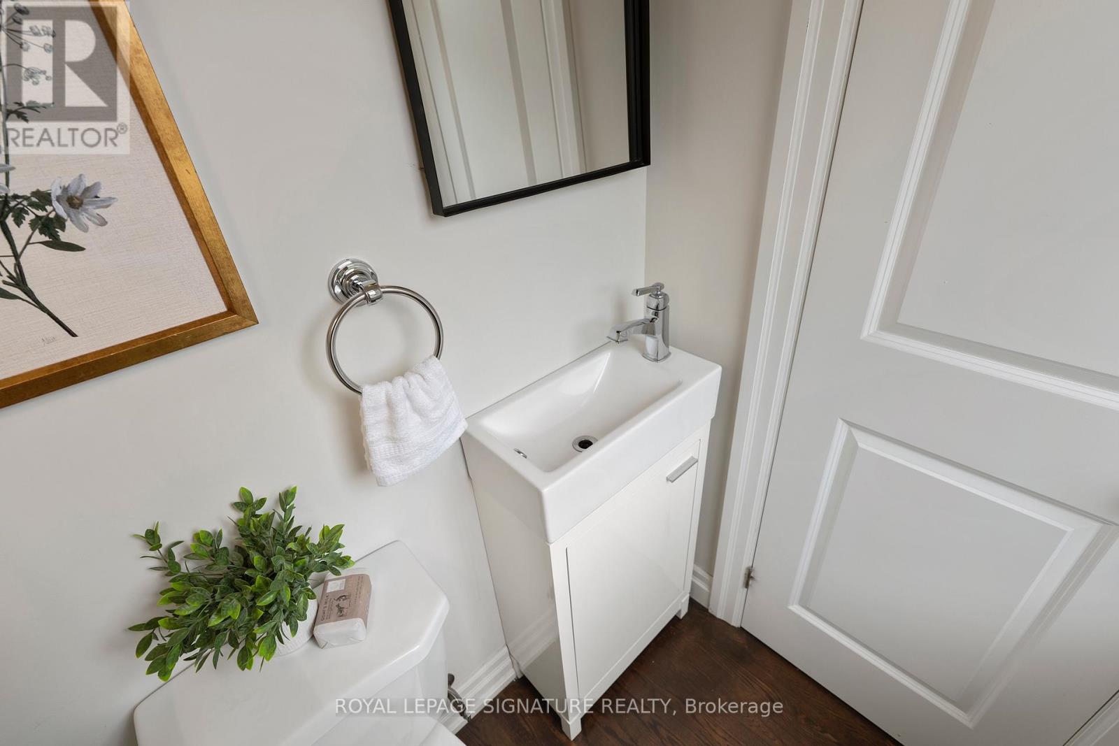 174 Yarmouth Road, Toronto, Ontario  M6G 1X4 - Photo 44 - W13458676