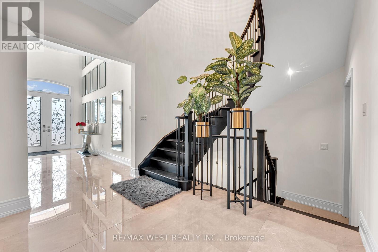 9 Interlacken Drive, Brampton, Ontario  L6X 0Y1 - Photo 17 - W13458704