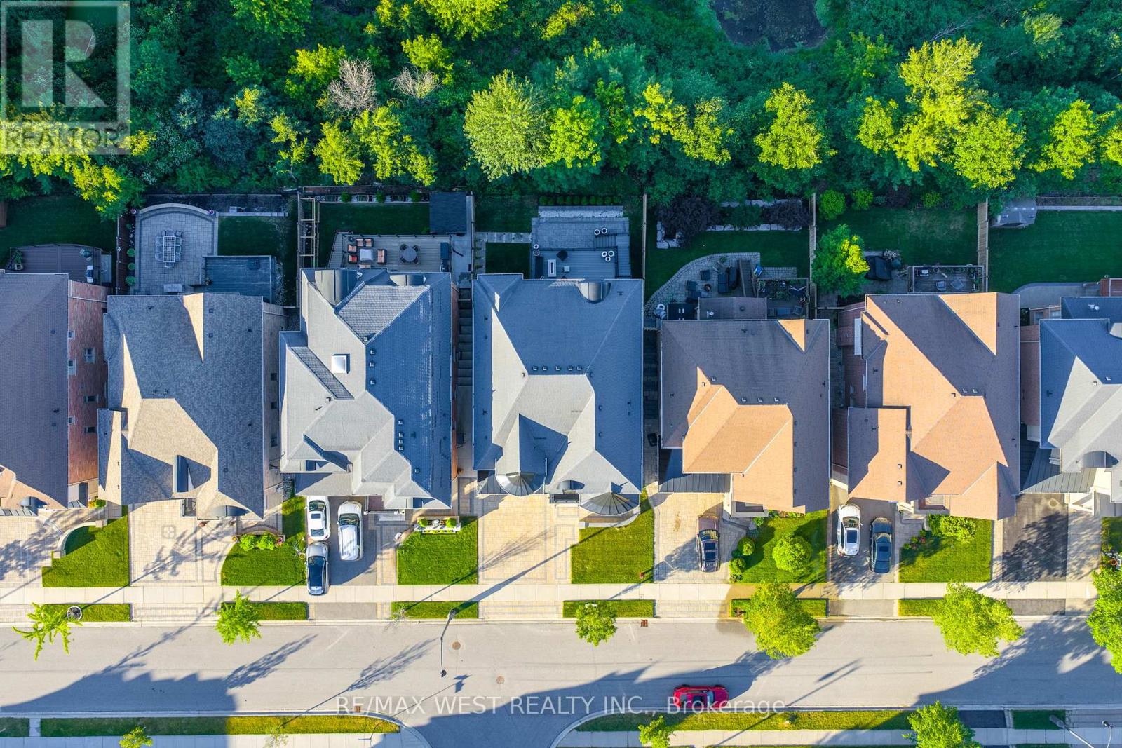 9 Interlacken Drive, Brampton, Ontario  L6X 0Y1 - Photo 43 - W13458704