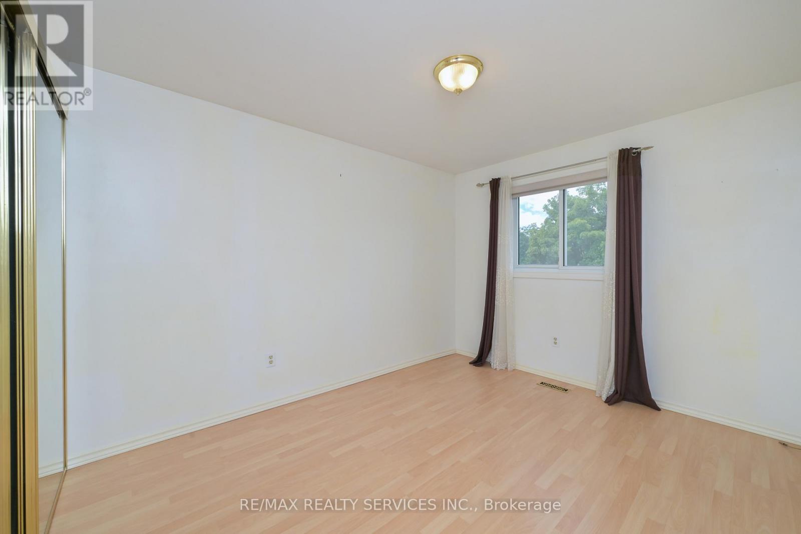 47 Grassington Crescent, Brampton, Ontario  L6S 1Z5 - Photo 16 - W13458706