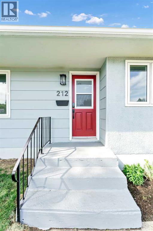 212 11 Street Ne, Medicine Hat, Alberta  T1A 5T2 - Photo 4 - A2311322