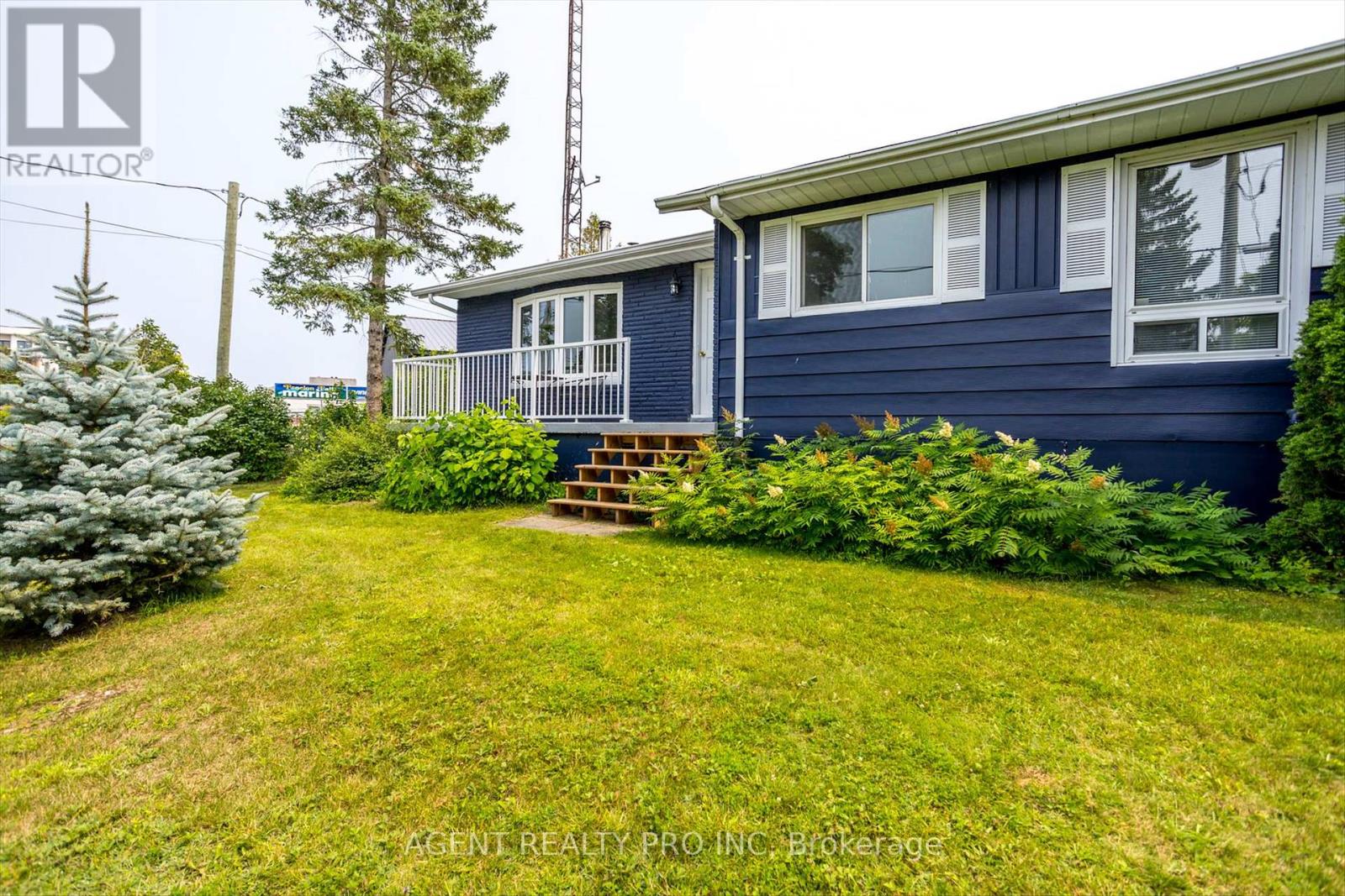21 ORIOLE ROAD, Kawartha Lakes, Ontario
