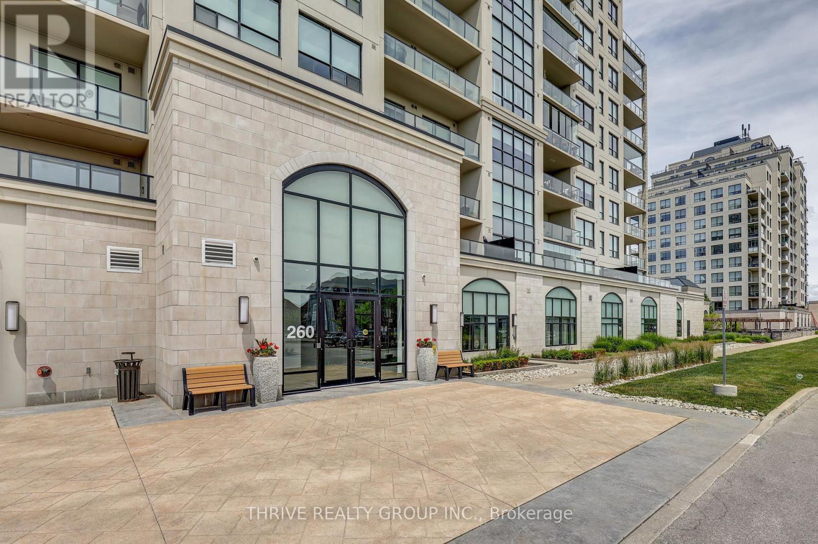 707 - 260 Villagewalk Boulevard, London North, Ontario  N6G 0W6 - Photo 4 - X13458824