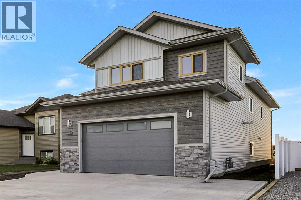 18 Aztec Street, Blackfalds, Alberta  T4M 0M7 - Photo 2 - A2318478