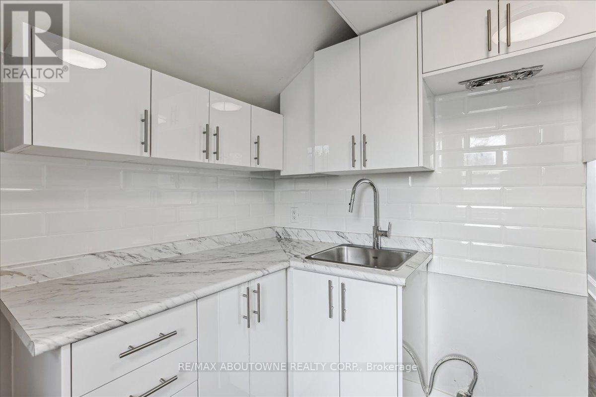 18 Linwood Street, St. Catharines, Ontario L2R 1H3 - Photo 14 - X13458518