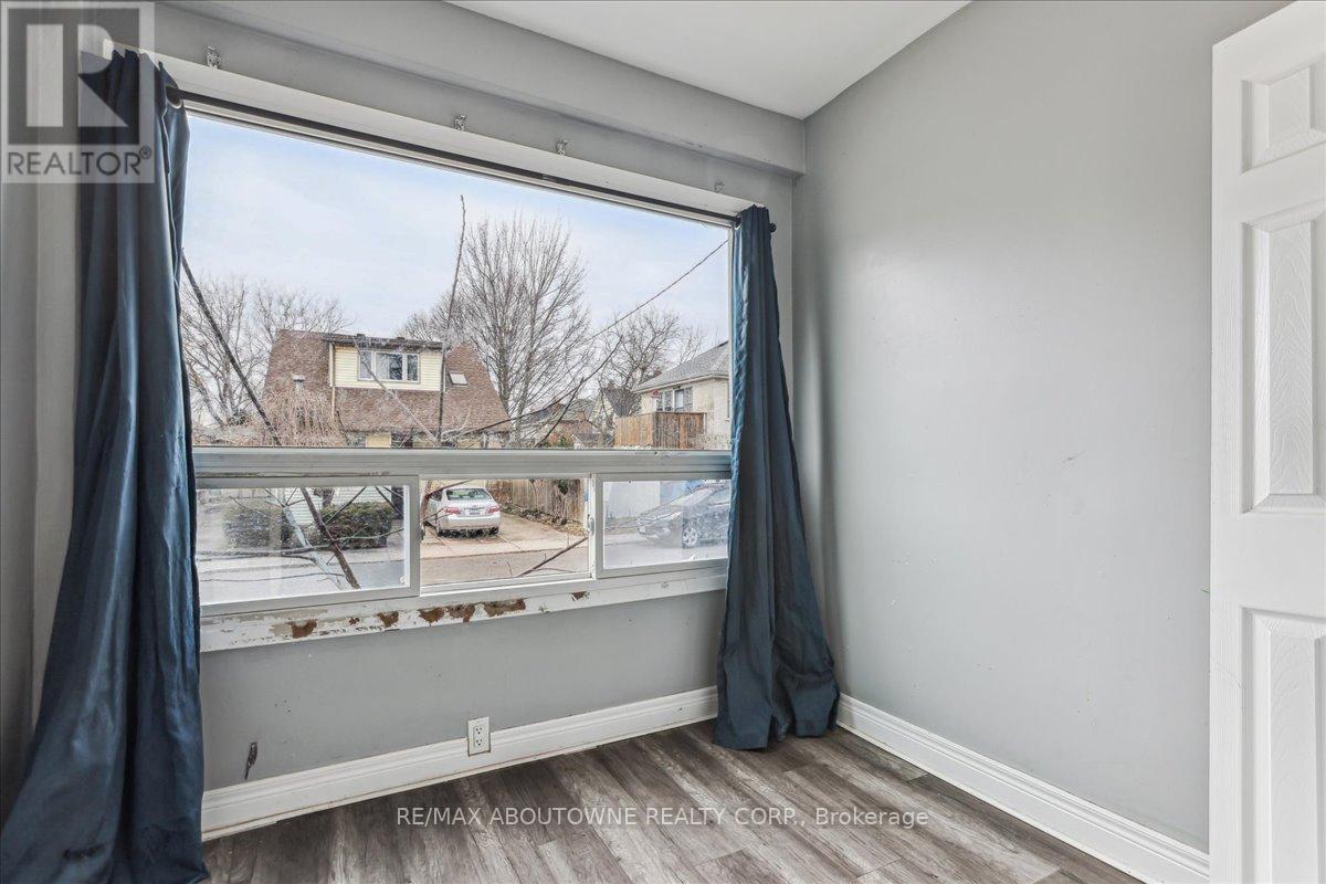 18 Linwood Street, St. Catharines, Ontario L2R 1H3 - Photo 20 - X13458518