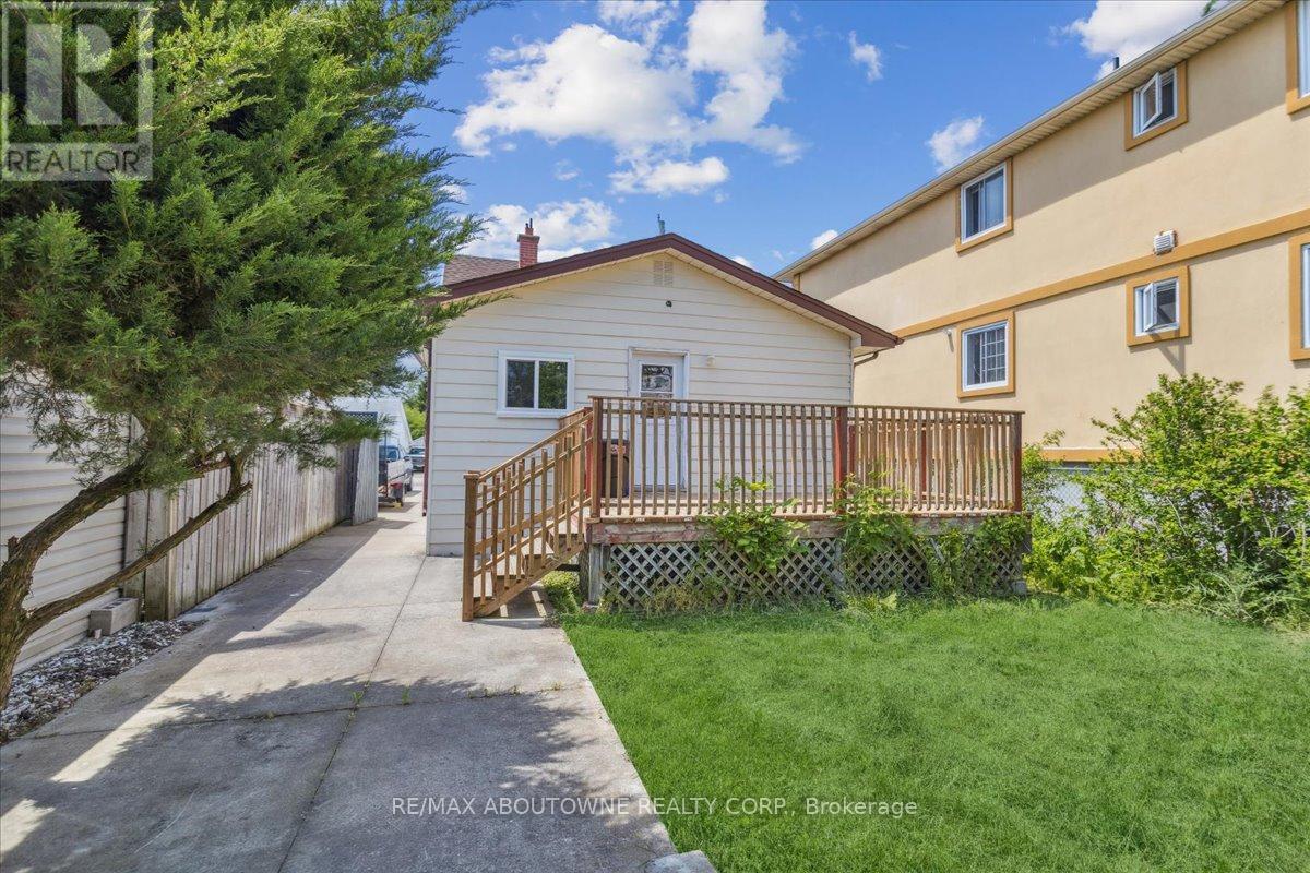 26 Vine Street, St. Catharines, Ontario L2M 4T2 - Photo 45 - X13458552