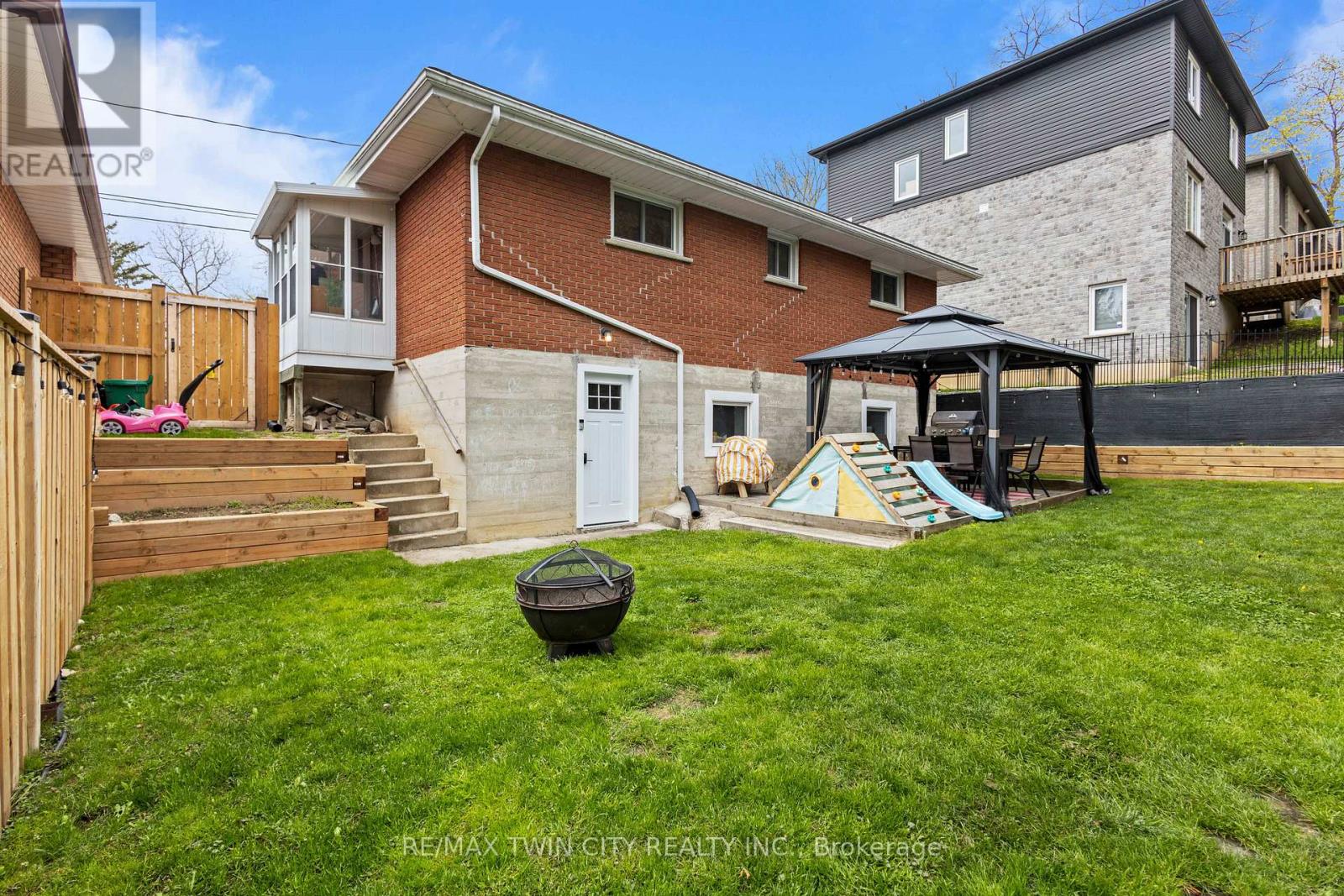 87 St Paul Avenue, Brantford, Ontario N3T 4G1 - Photo 31 - X13458608
