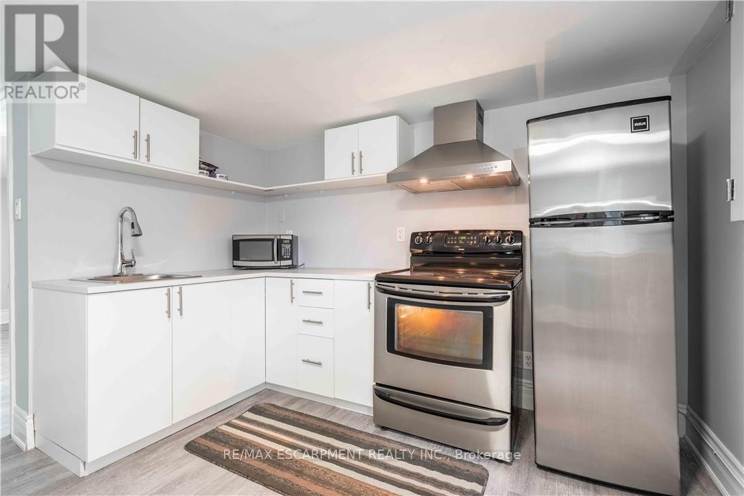 B - 73 West 3rd Street, Hamilton, Ontario L9C 3K2 - Photo 6 - X13458618