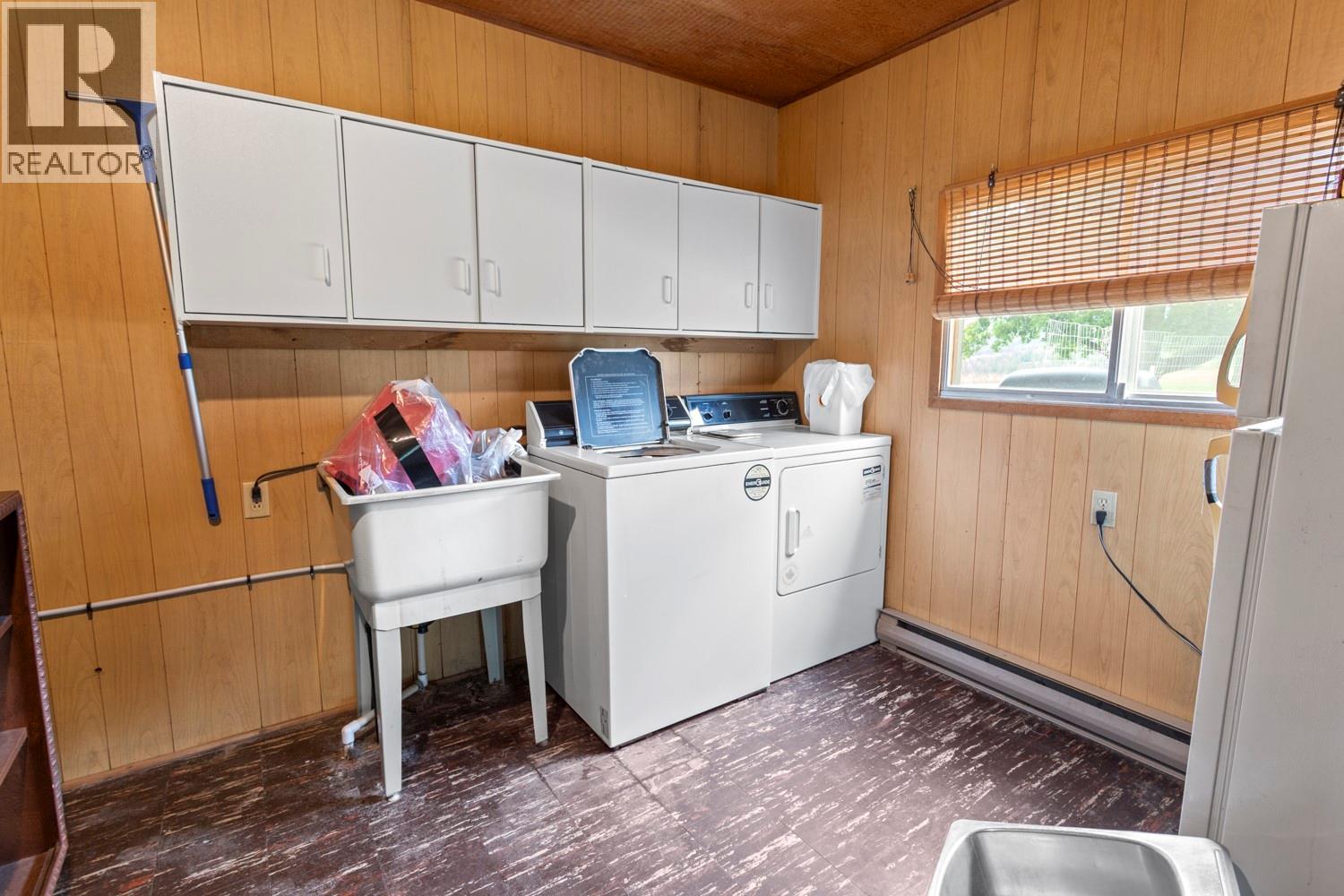 2710 38th Street, Canyon, British Columbia  V0B 1G2 - Photo 19 - 10391837