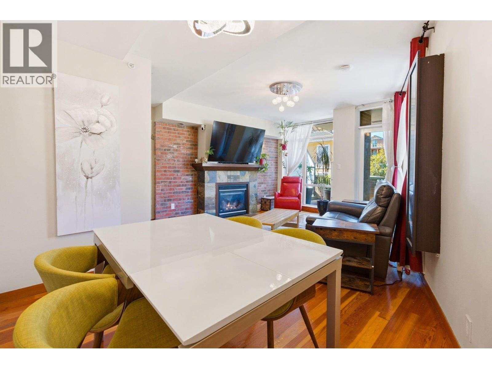 114 8 Renaissance Square, New Westminster, British Columbia  V3M 7A9 - Photo 12 - R3137197