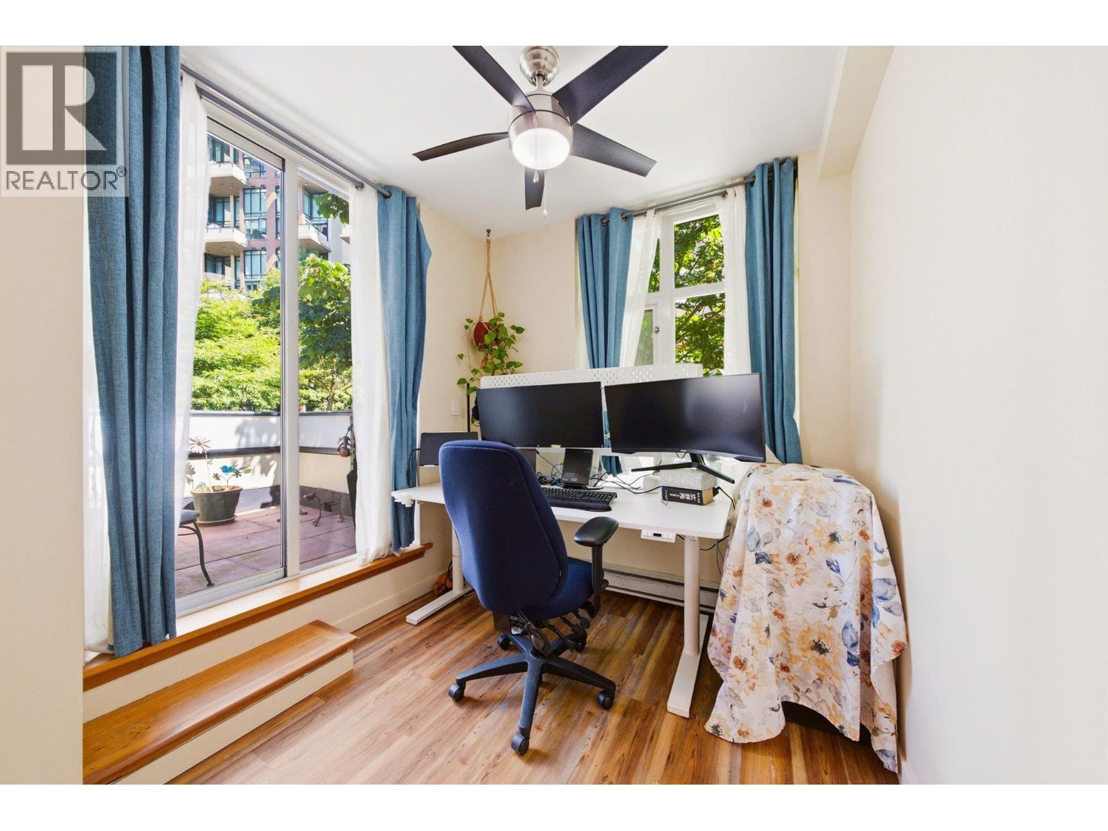 114 8 Renaissance Square, New Westminster, British Columbia  V3M 7A9 - Photo 20 - R3137197