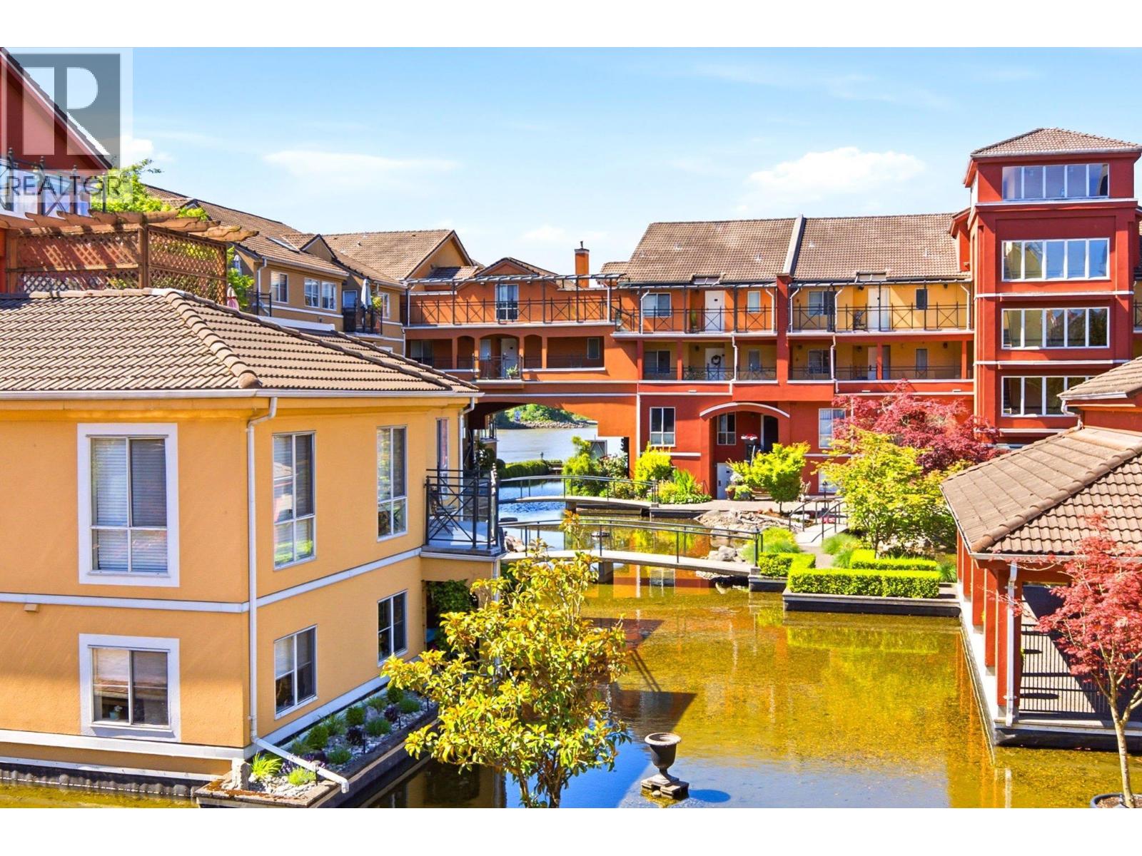 114 8 Renaissance Square, New Westminster, British Columbia  V3M 7A9 - Photo 28 - R3137197