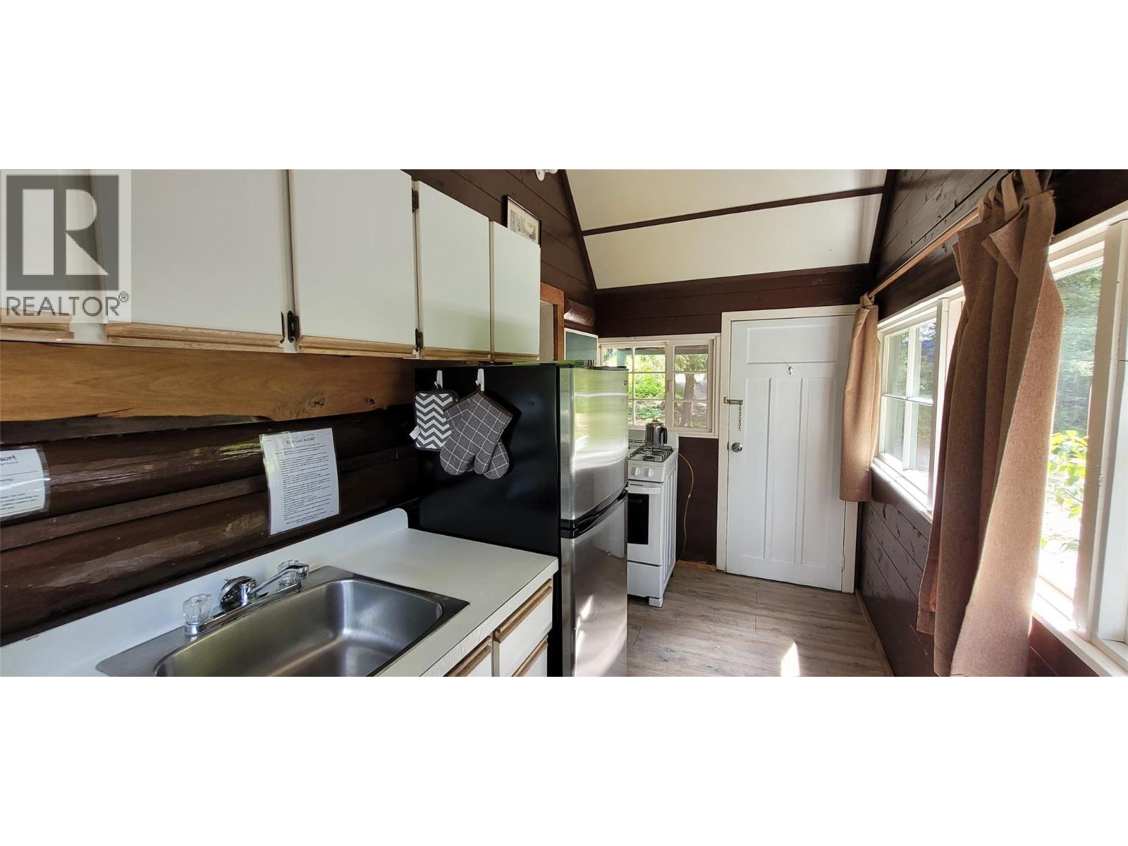 2126 Creighton Valley Road, Lumby, British Columbia  V0E 2G1 - Photo 23 - 10377499