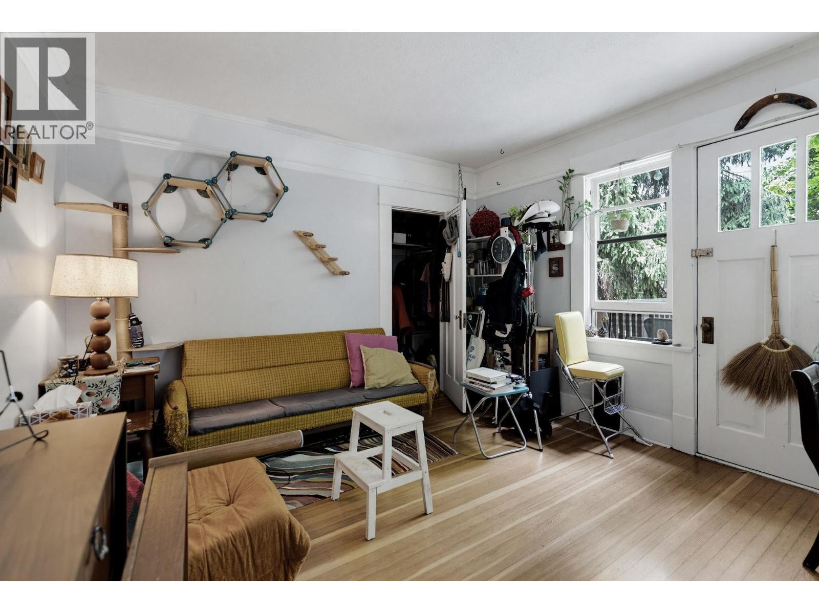 1924 Kitchener Street, Vancouver, British Columbia  V5L 2W7 - Photo 11 - R3137187